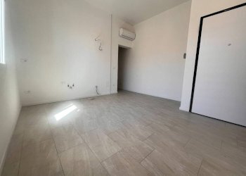 Salone - Trilocale via del Greto, 1, Bologna (zona Borgo Panigale) - foto 3