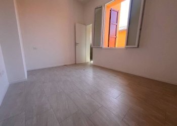 Camera da letto - Trilocale via del Greto, 1, Bologna (zona Borgo Panigale) - foto 7