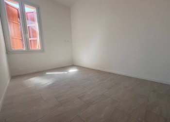 Camera da letto - Trilocale via del Greto, 1, Bologna (zona Borgo Panigale) - foto 11