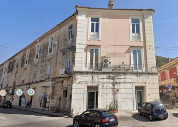 Foto 1 - Locale Commerciale Piazza Della Seta
 
1, Caserta - foto 1