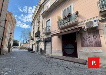 Foto 1 - Locale Commerciale VIA FERRANTE
 
7, Caserta - foto 1