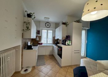 Cucina - Trilocale via Montebello, 47, Pinerolo - foto 1