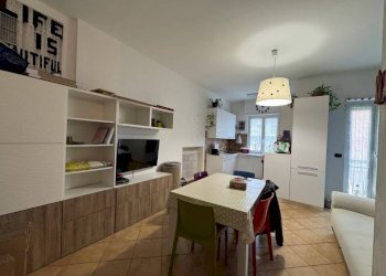 Cucina - Trilocale via Montebello, 47, Pinerolo - foto 5