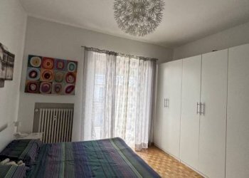 Camera da letto - Trilocale via Montebello, 47, Pinerolo - foto 10