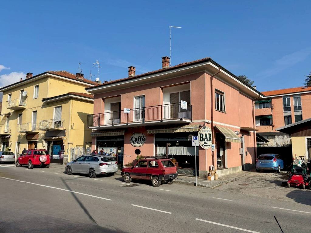 Facciata - Four-room apartment via 1 Maggio, 25, Luserna San Giovanni - photo 1