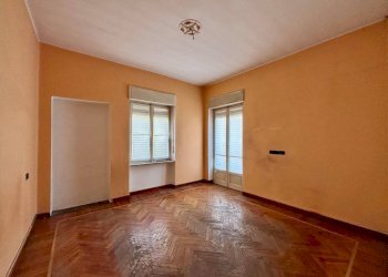 Camera da letto - Quadrilocale via 1 Maggio, 25, Luserna San Giovanni - foto 9