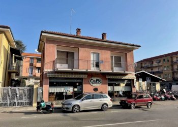 Facciata - Four-room apartment via 1 Maggio, 25, Luserna San Giovanni - photo 31