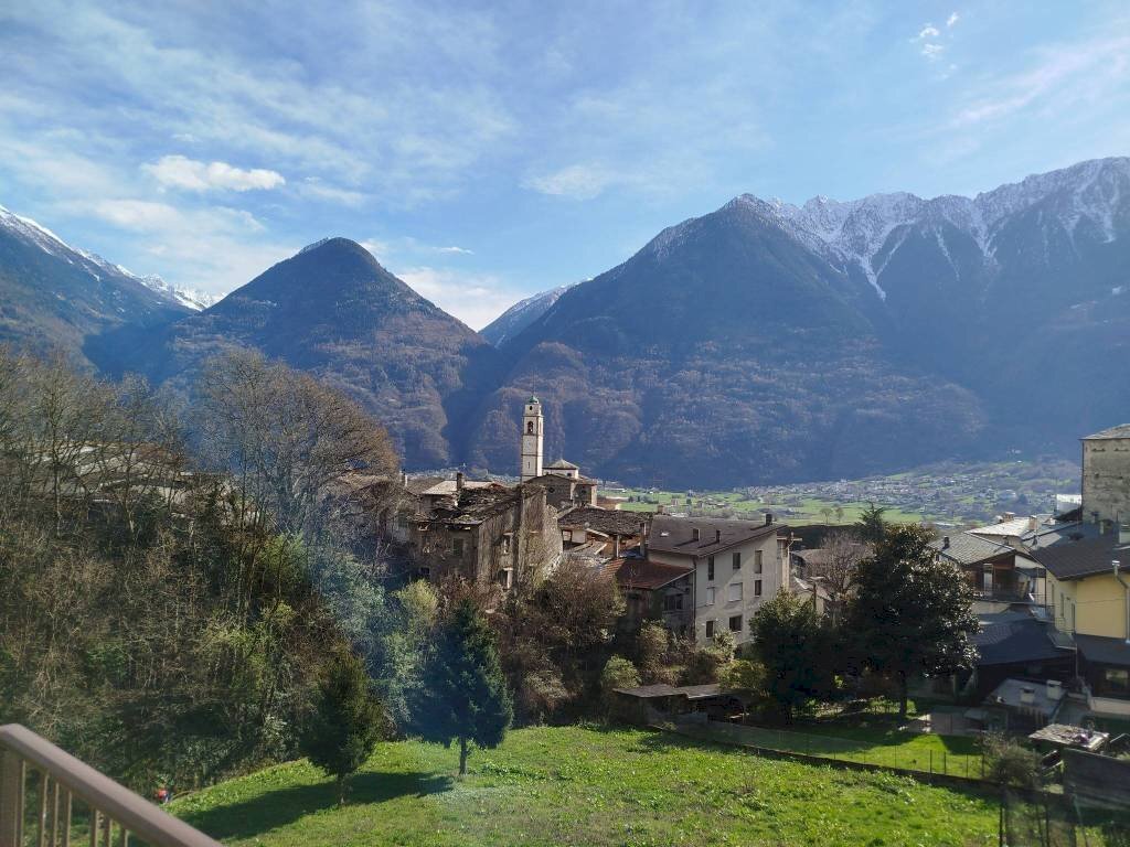 Vista - Trilocale via Privata Enrico Toti, Berbenno di Valtellina - foto 2