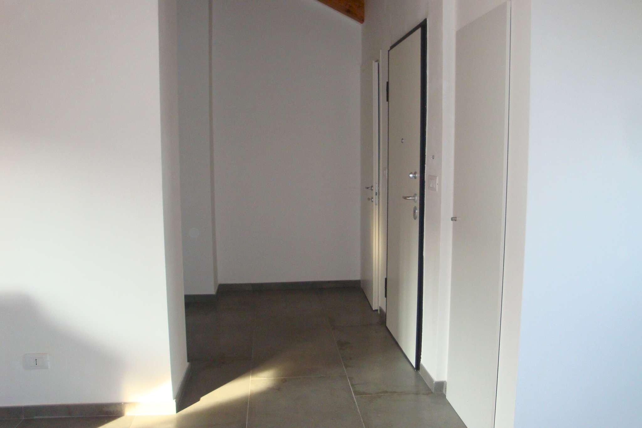 ingresso - Three-room apartment via Via Giacinto Collegno, 51, Torino (neighborhood Cit Turin) - photo 2