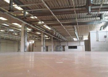 Interno non residenziale - Shed strada Feltrina, 196, Treviso - photo 1