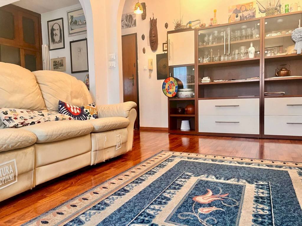 Dettagli - Trilocale via Francesca Edera De Giovanni, Bologna (zona Bolognina) - foto 2