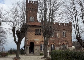 Zona - Stable - Palace at auction via Ponte, 1, Serra Riccò - photo 4