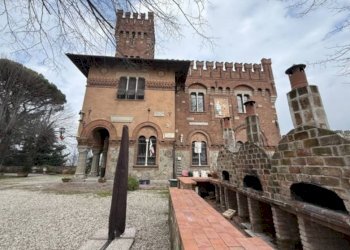 Zona - Stable - Palace at auction via Ponte, 1, Serra Riccò - photo 9