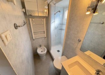 Bagno - Trilocale via Roberto Sarfatti, 6, Genova (zona Nervi) - foto 14