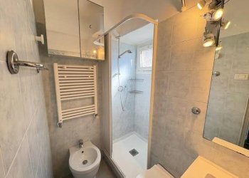 Bagno - Trilocale via Roberto Sarfatti, 6, Genova (zona Nervi) - foto 15