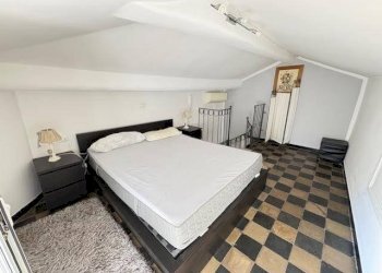 Camera da letto - Trilocale via Roberto Sarfatti, 6, Genova (zona Nervi) - foto 19