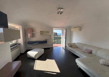 Salone - Trilocale via Roberto Sarfatti, 6, Genova (zona Nervi) - foto 23