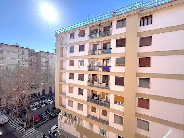 Vista - Trilocale via Antonio Cecchi, 19, Genova (zona Foce) - foto 1