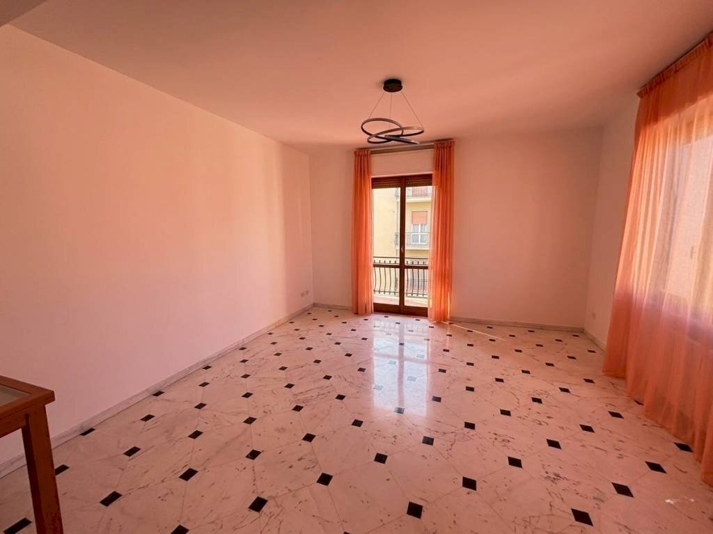 Soggiorno - Trilocale via Antonio Cecchi, 19, Genova (zona Foce) - foto 2