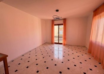 Soggiorno - Trilocale via Antonio Cecchi, 19, Genova (zona Foce) - foto 2