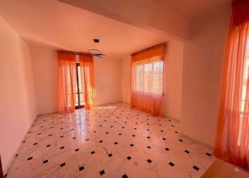 Soggiorno - Trilocale via Antonio Cecchi, 19, Genova (zona Foce) - foto 3