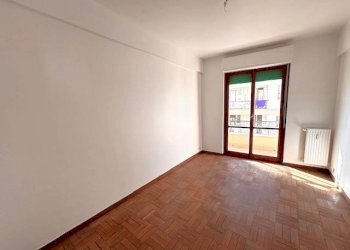 Camera da letto - Trilocale via Antonio Cecchi, 19, Genova (zona Foce) - foto 6