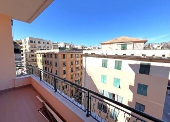 Balcone - Trilocale via Antonio Cecchi, 19, Genova (zona Foce) - foto 8