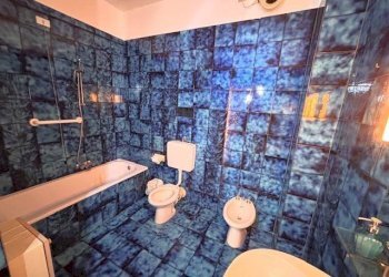 Bagno - Trilocale via Antonio Cecchi, 19, Genova (zona Foce) - foto 14