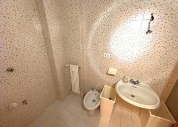 Bagno - Trilocale via Antonio Cecchi, 19, Genova (zona Foce) - foto 15