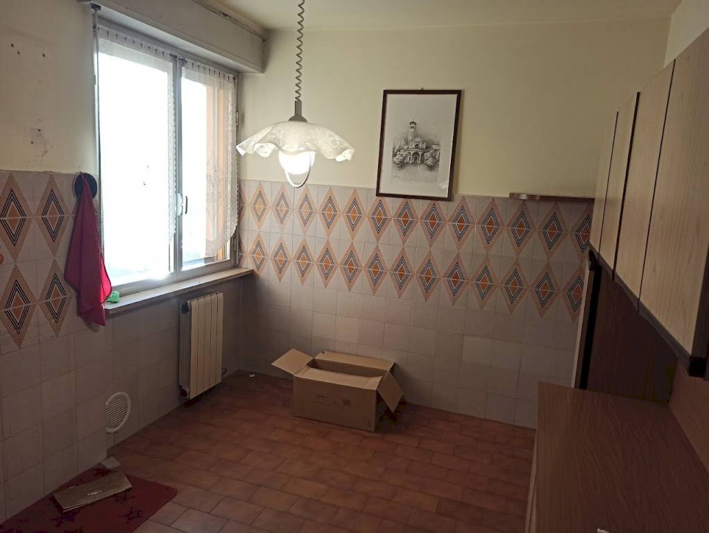 Cucina - Bilocale via Raffaello Sanzio, 9, Trecate - foto 2