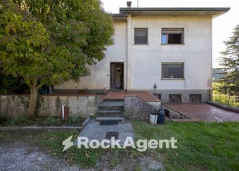 Facciata - Casa indipendente via di Montigiano, 126, Massarosa - foto 2