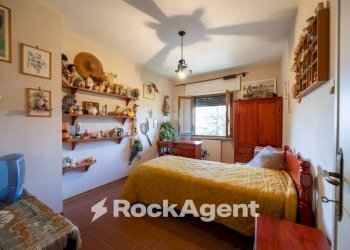 Camera da letto - Casa indipendente via di Montigiano, 126, Massarosa - foto 31