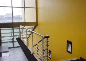 Interno palazzo - Office via Pietro Verri, 1, Mantova - photo 2