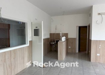 Salone - Negozio via del Villino, Alanno - foto 22