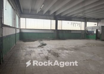 Interno non residenziale - Capannone strada Statale per Voghera, Tortona - foto 4