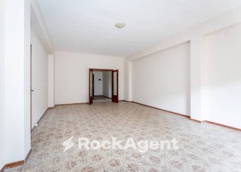 Stanza non arredata - Four-room apartment via Giuseppe Simili, 1, Gravina di Catania - photo 18