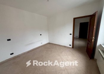 Camera da letto - Quadrilocale via alla Vittoria, 2, Busalla - foto 5