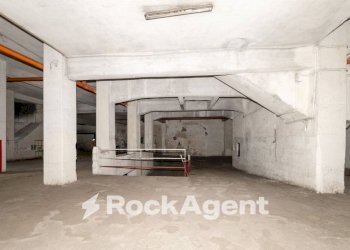 Interno non residenziale - Garage - Autosilos - Parcheggio via Pietro Maroncelli, 2-6, Catania - foto 8