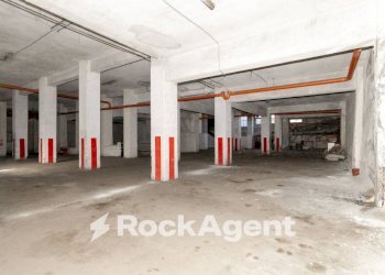 Interno non residenziale - Garage - Autosilos - Parcheggio via Pietro Maroncelli, 2-6, Catania - foto 16