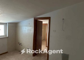 Bagno - Two-room apartment via del Villino, Alanno - photo 12
