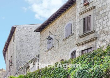 Facciata - Hotel via Vallecupa, 68, Viterbo - foto 29