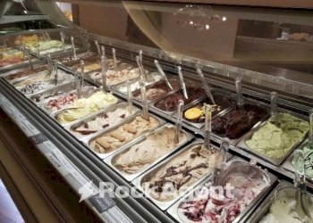 Interno palazzo - Bar Tavola Calda - Fredda via Venezia, 66, Pescara - foto 4