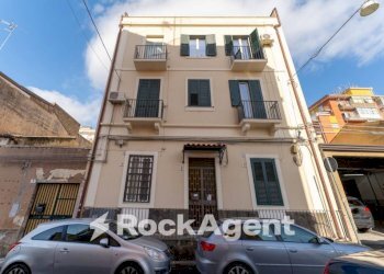 Facciata - Attico via Santa Maria della Stella, 16b, Catania - foto 38