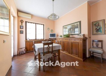 Salone - Villa via E. H. Grieg, Saronno - photo 6