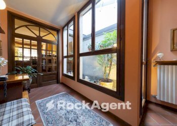 Interno palazzo - Villa via E. H. Grieg, Saronno - photo 9