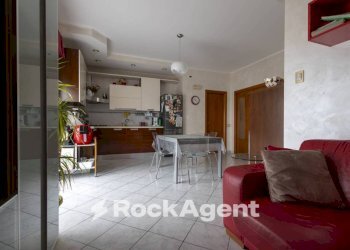 Salone - Quadrilocale via Alessi di Turio, 8, Catanzaro - foto 5