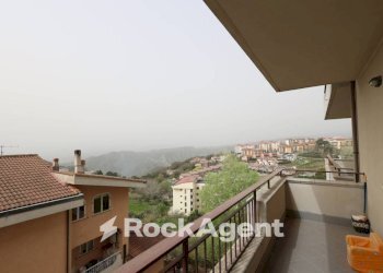 Terrazzo - Quadrilocale via Alessi di Turio, 8, Catanzaro - foto 12