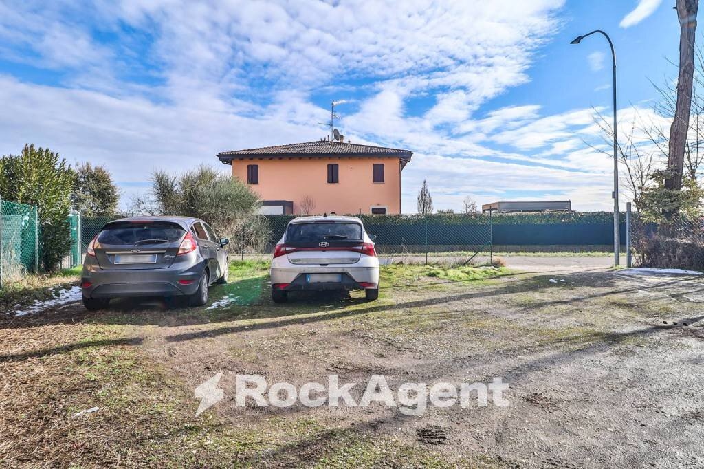 Posto macchina - Box via Mascellaro, 2, San Giovanni in Persiceto - foto 1