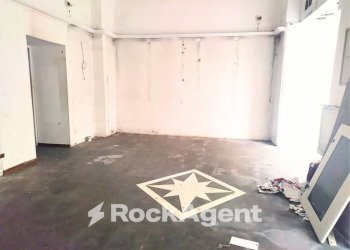 Magazzino - Negozio via Nazionale, 182, Roma (zona Centro Storico) - foto 2