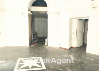 Interno non residenziale - Negozio via Nazionale, 182, Roma (zona Centro Storico) - foto 14